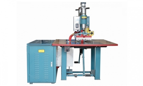 关于超声波设备焊模结构方面的误区 关于超声波设备焊模结构方面的误区